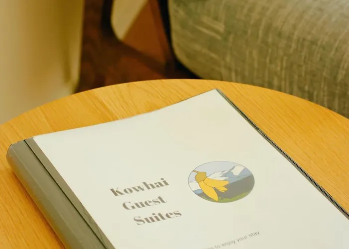 Kowhai -private Opposite Golf Course In Apartment *